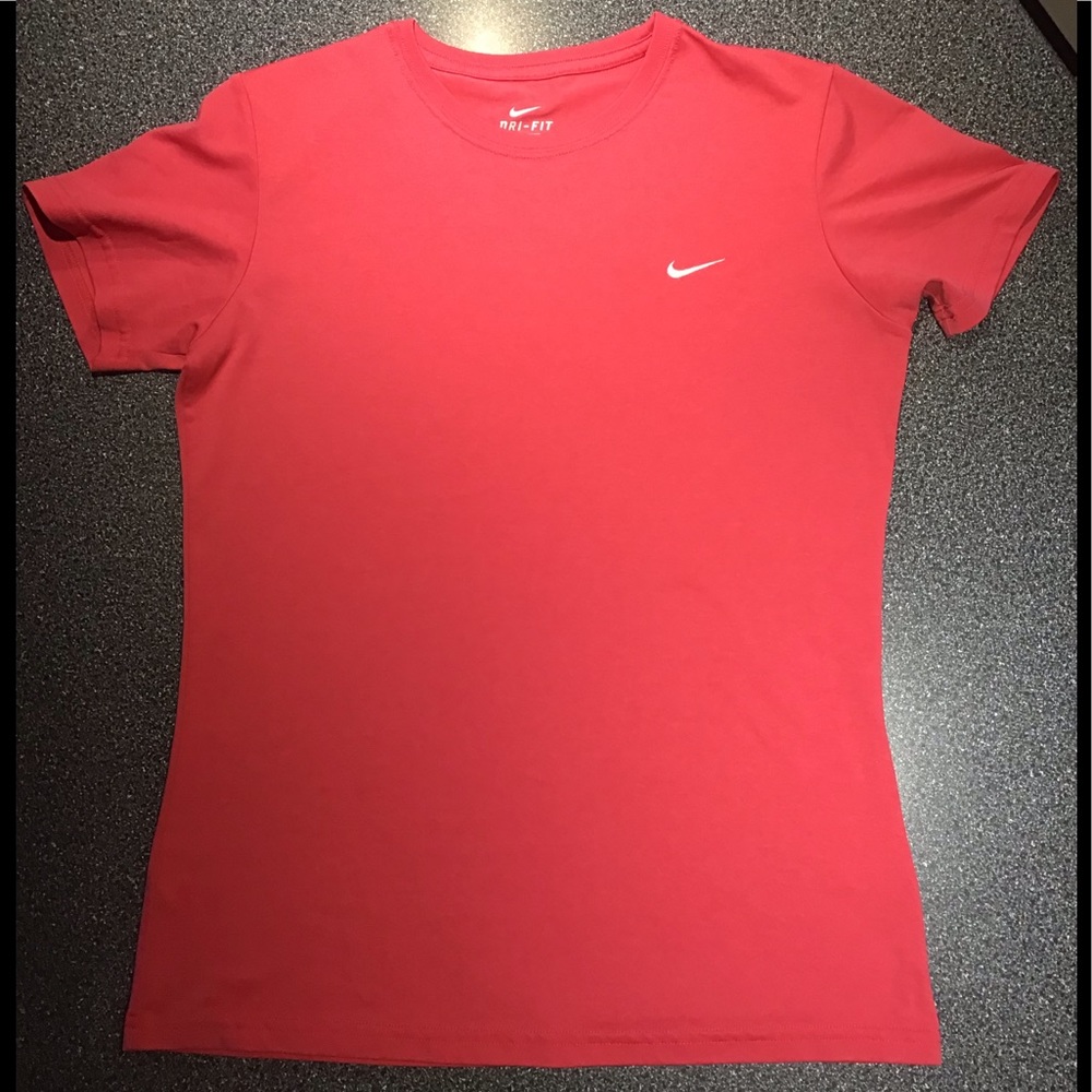 Nike Dri-Fit Women’s Active Shirt - Medium
